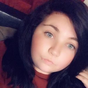 Meet your Posher, Carlie